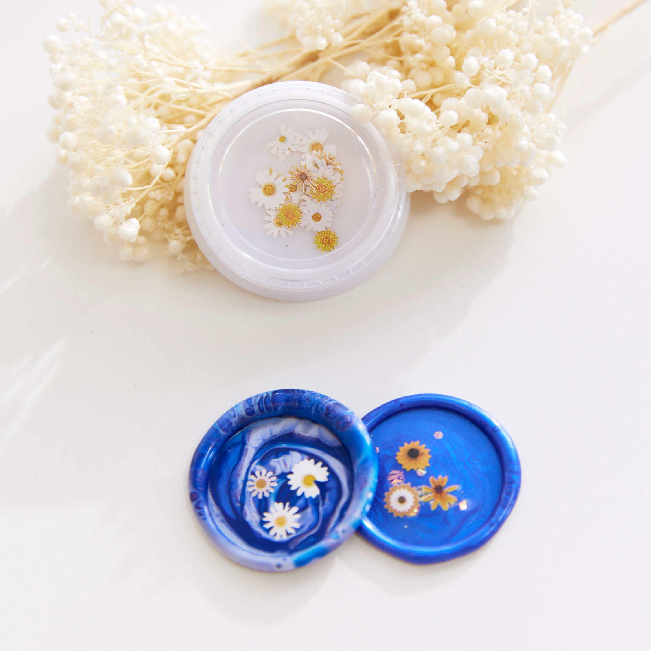 Picture Confetti - White Daisy