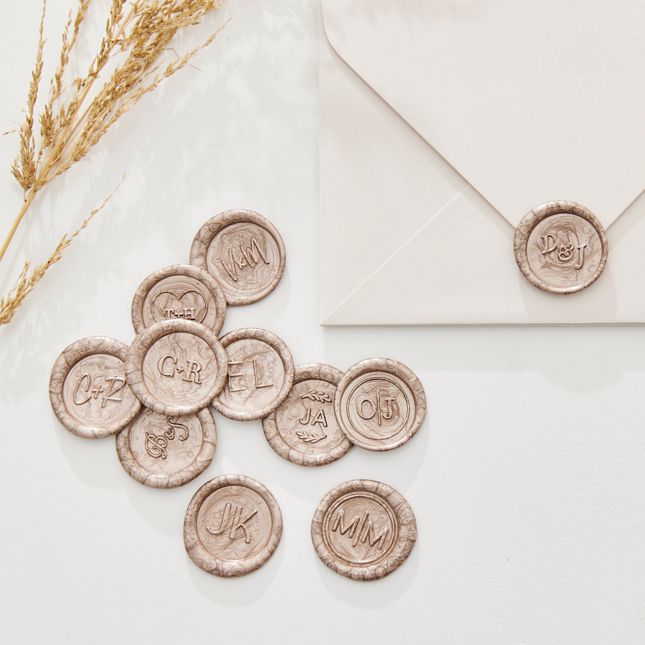 Custom Monogram Wax Seal Stamp - Circle