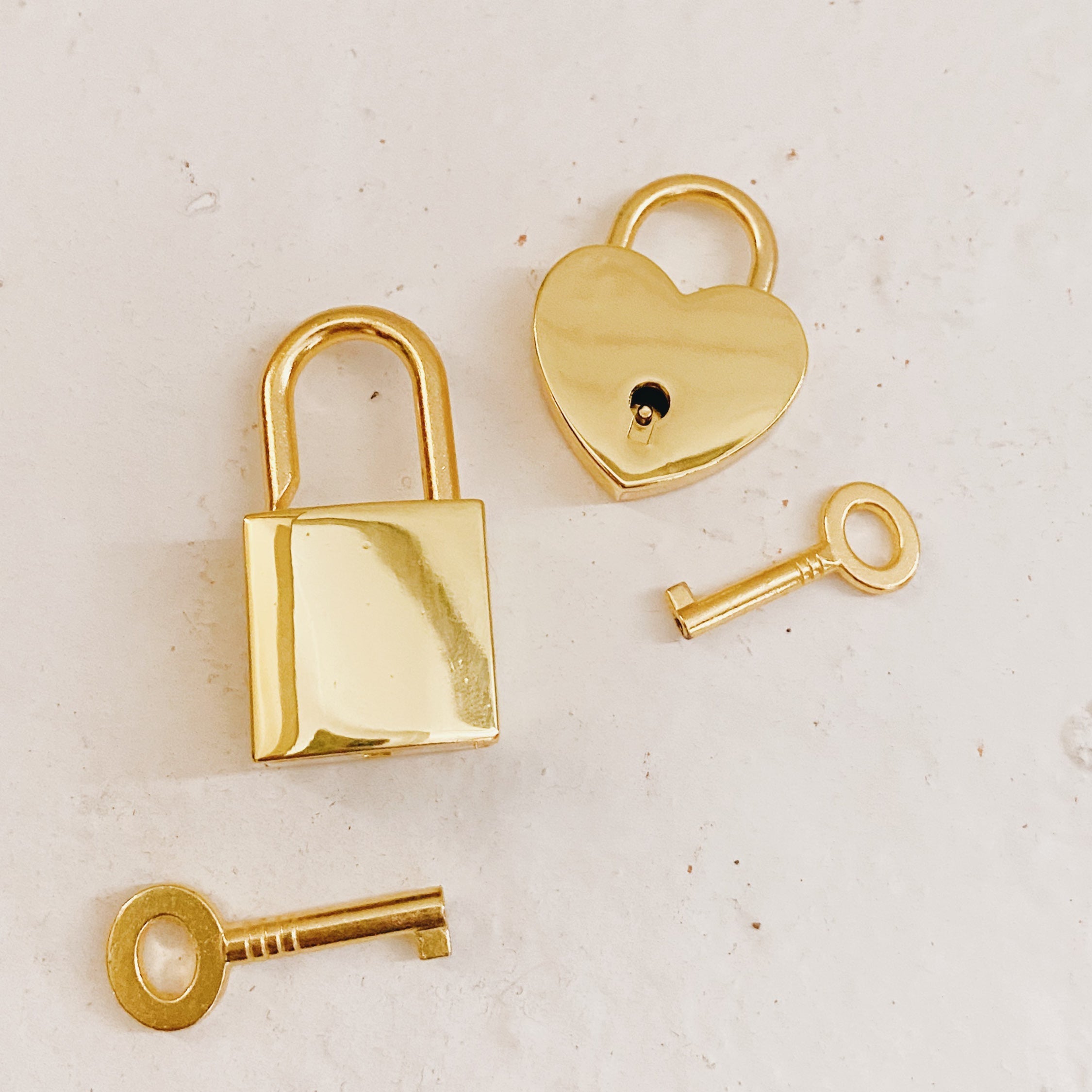 Acrylic Wishing Well - Clear